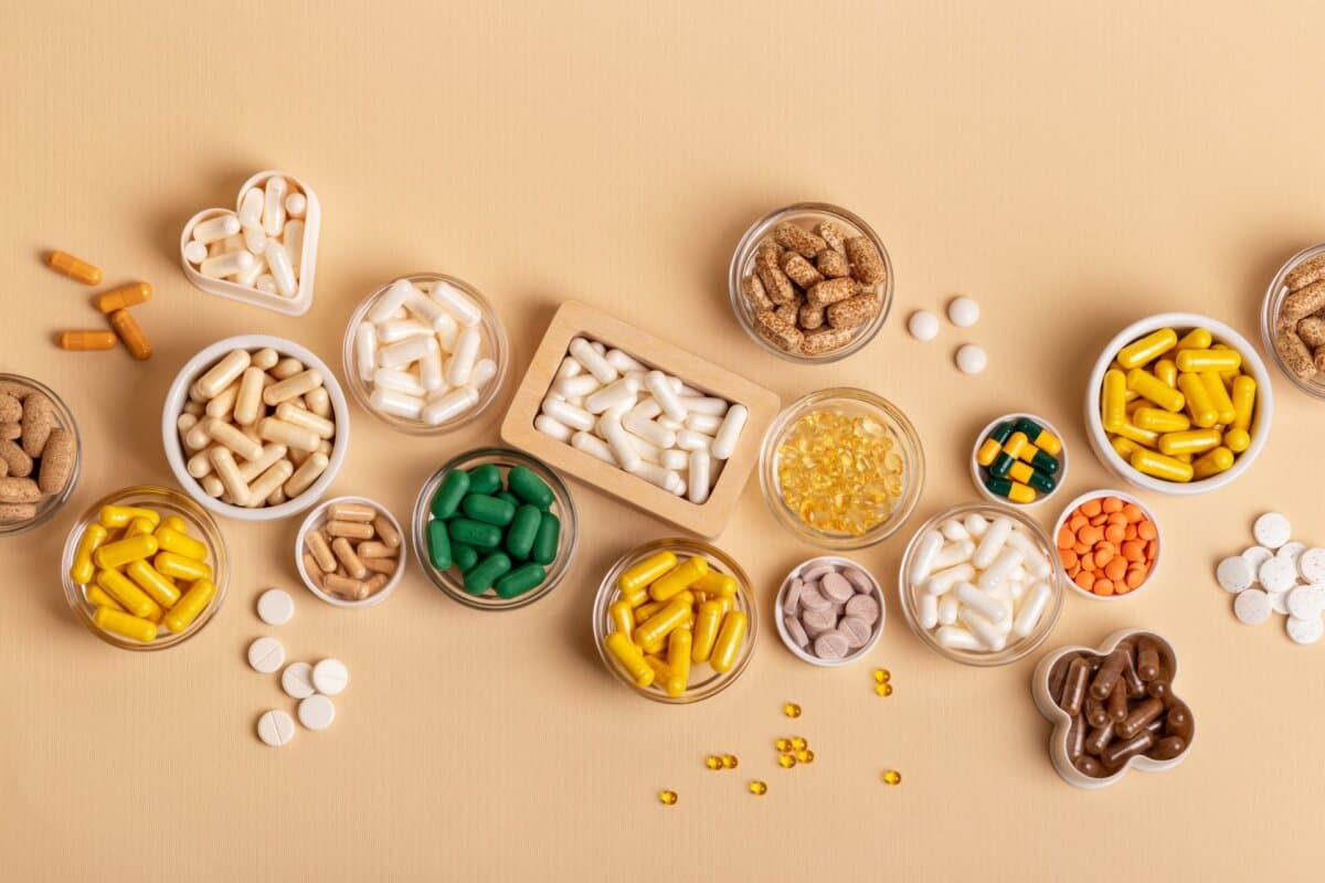 Vitamine, Spurenelemente und Nahrungsergänzungsmittel, die eine Rolle bei der Wundheilung spielen können.