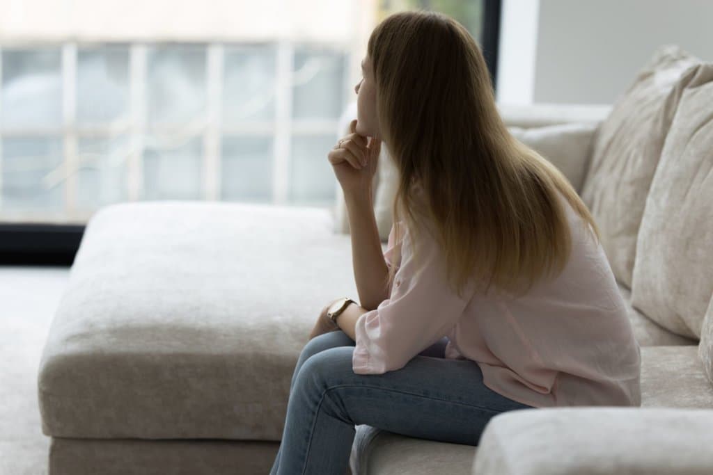 Kommen Frauen aufgrund einer primären Ovarialinsuffizienz in die Menopause, ist das für viele erst einmal ein grosser Schock