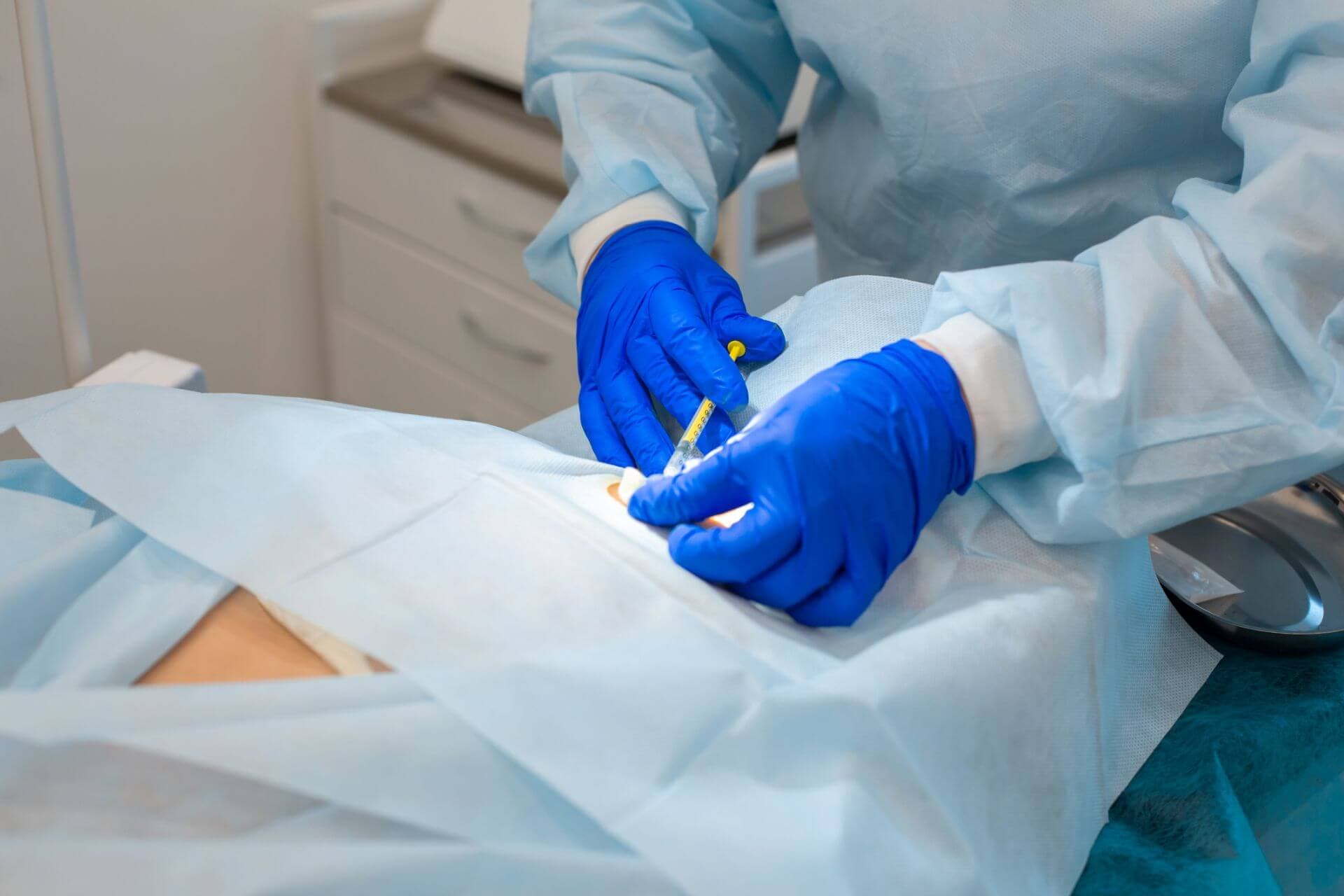 Die Chirurgie hat in der Melanomtherapie noch lange nicht ausgedient.
