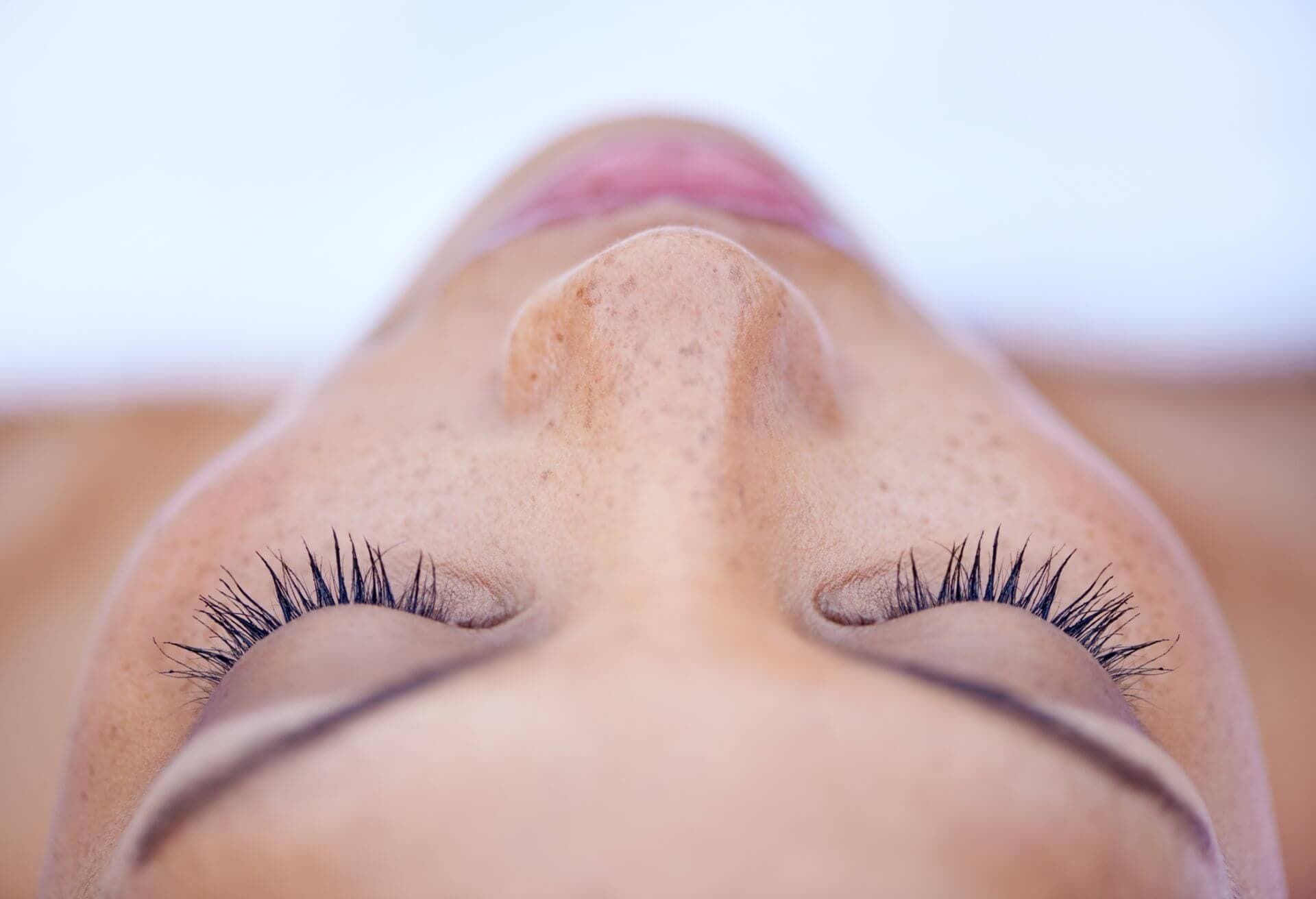 Will man die Anzeichen der Hautalterung bekämpfen, ist Botox nicht das Mittel der Wahl