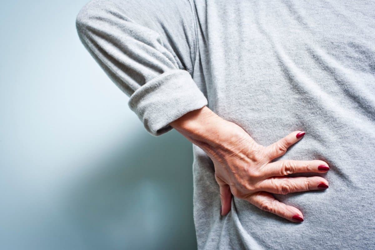 Besonders in Seniorenheimen besteht hoher ungedeckter Bedarf an Schmerz-Therapie.