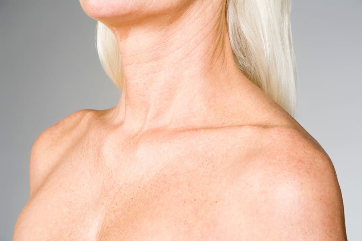 Fezolinetant kann die Hitzewallungen in der Menopause verringern.