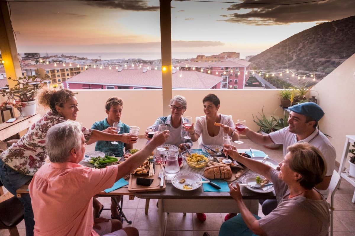 Ein mediterraner Lebensstil verlängerte in einer neuen Studie auch das Leben von Briten.