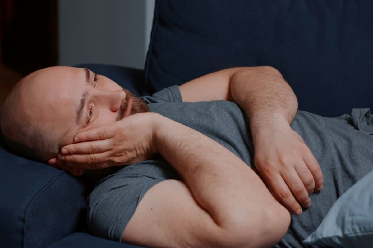 Belastande Ereignisse können einen Psychoseschub auslösen.