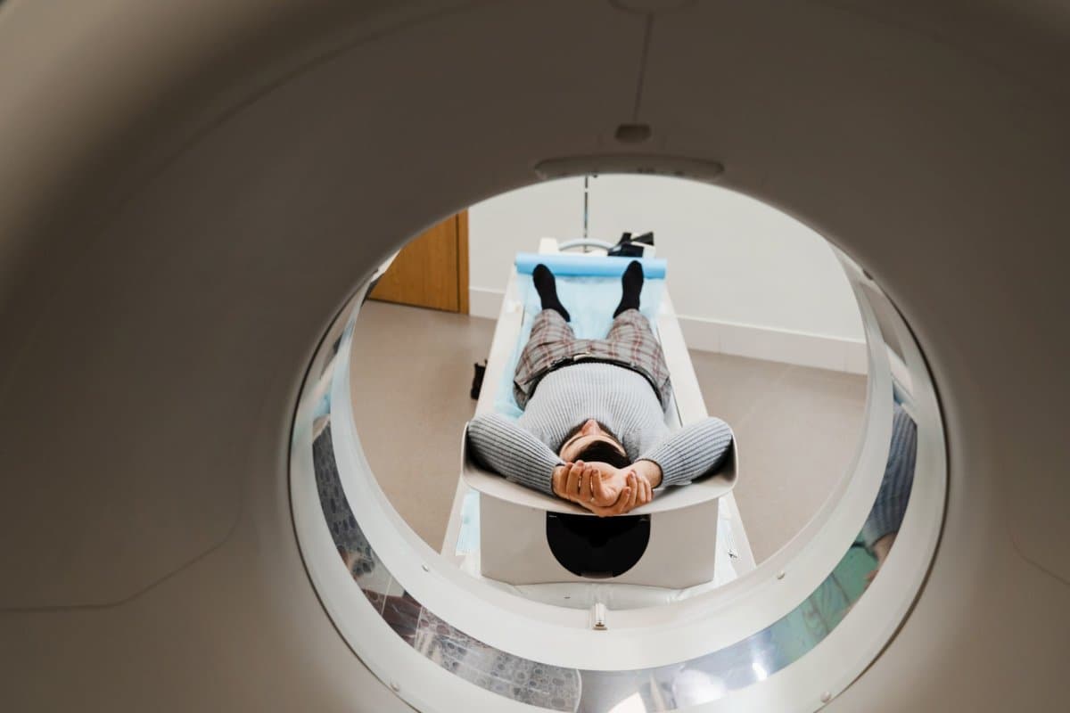 Ein Lungen-CT förderte die wahre Ursache für das therapieresistente Asthma zutage.