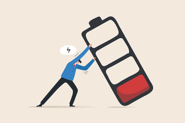 Illustration d'un homme soutenant de ses deux bras une pile surdimensionnée et presque vide.