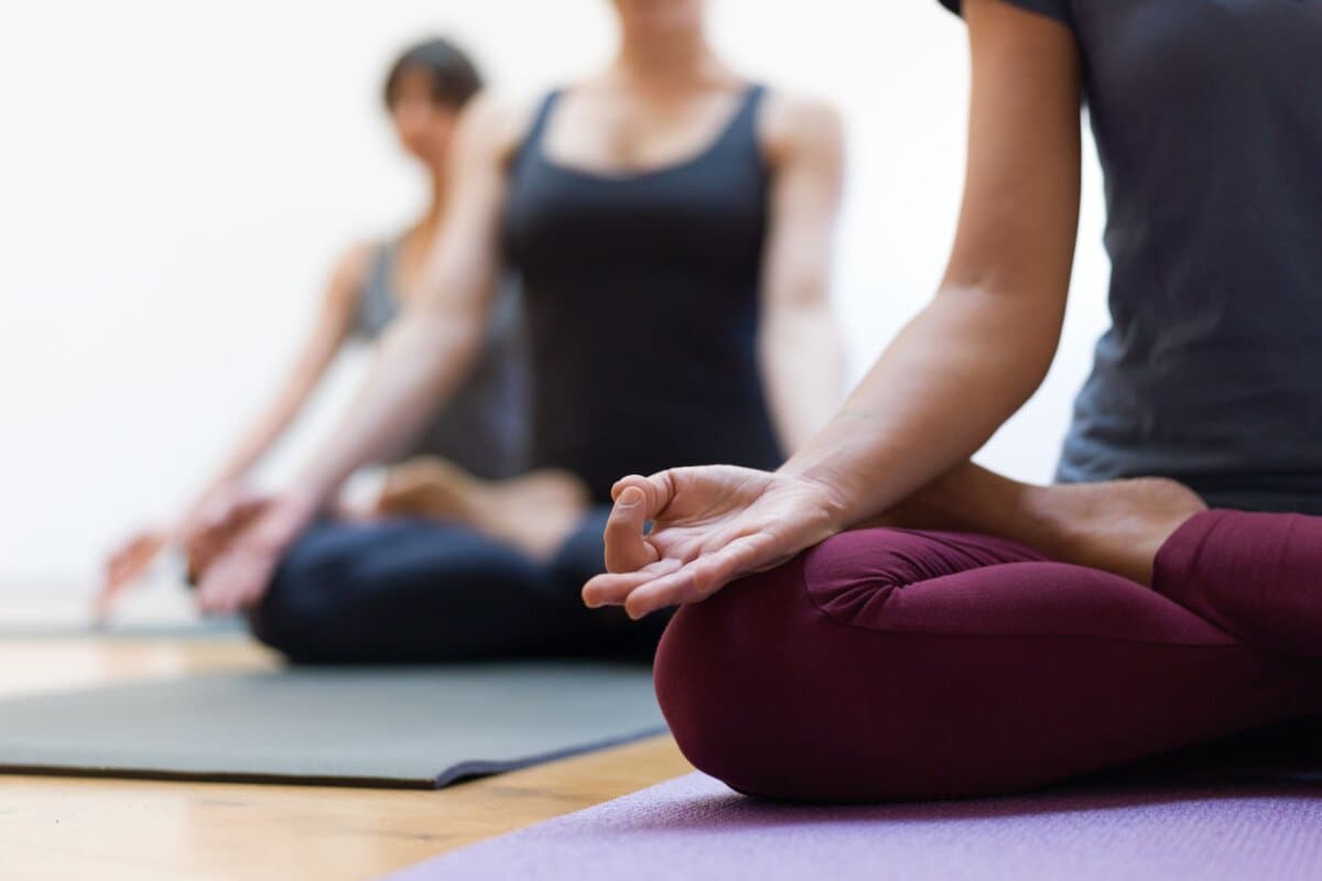 Yoga und Achtsamkeitsmeditation konnten in Studien die Tumor-Fatigue lindern.