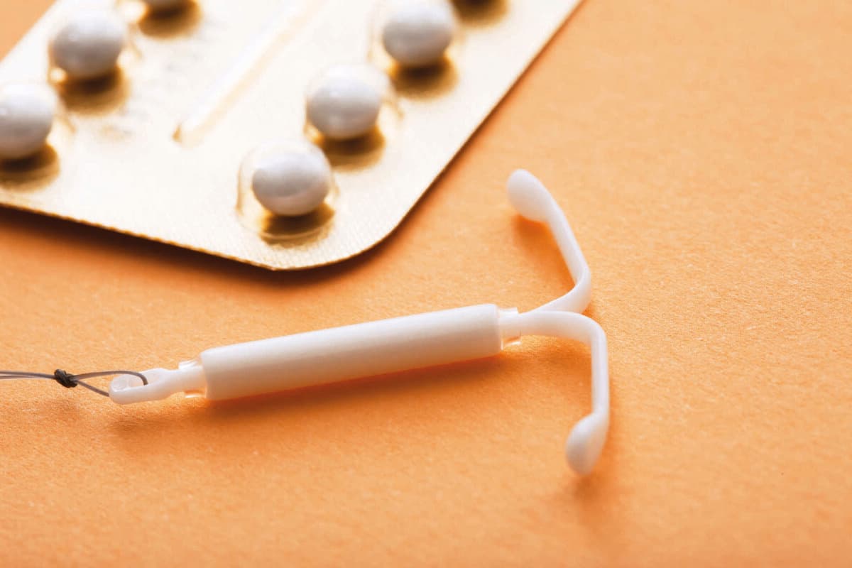 Stérilet hormonal et pilules.
