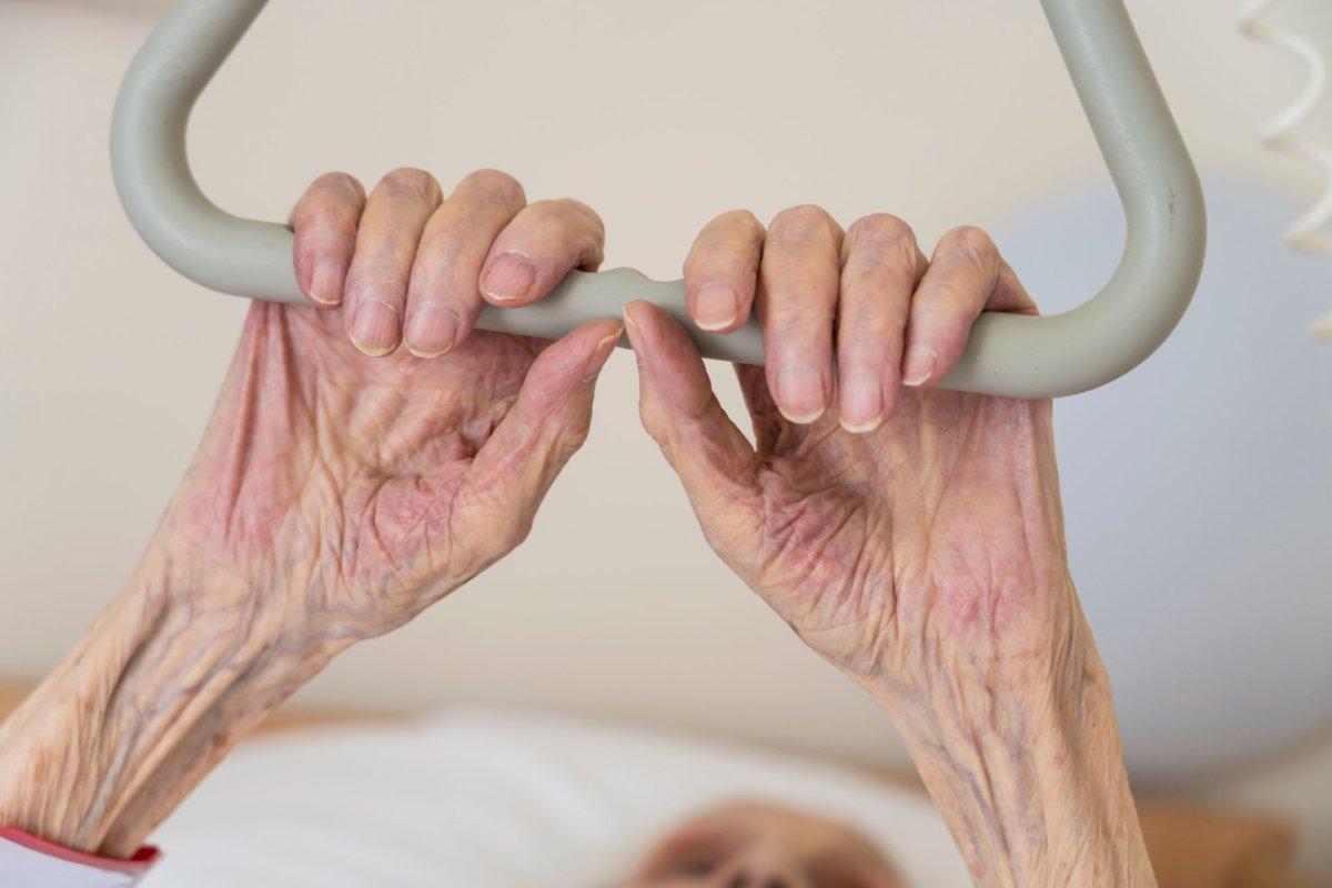 Mangelernährung betrifft einen hohen Anteil von Senioren in Pflegeheimen.